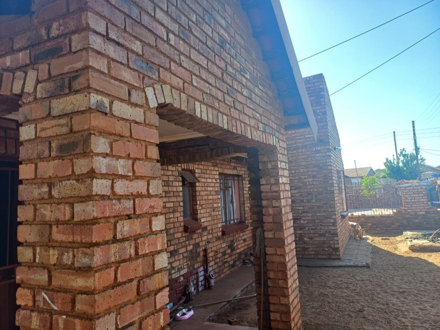 3 Bedroom Property for Sale in Mmabatho North West